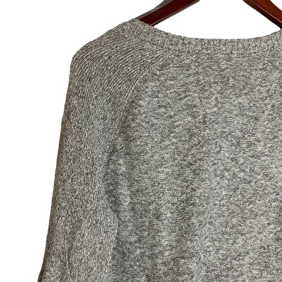 Two by Vince Camuto V Neck Long Raglan Bell Sleeve Knit Sweater Heather Gray XL - Picture 10 of 16